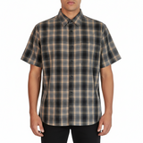 YAGO Men's Relaxed Fit Checkered Short Sleeve Woven Work Shirt